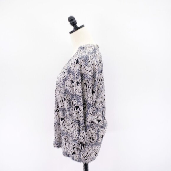 Emma & Olive XL Gray Black Embroidered Top Roll Tab Jacquard V-Neck‎ Blouse Top - Picture 5 of 10